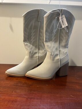 Altar'd State Light Gray Western Block Heel Boots